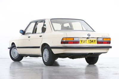 Lot 1982 BMW 520i (E28)