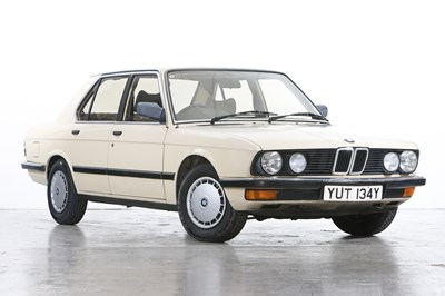 Lot 1982 BMW 520i (E28)
