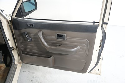 Lot 1982 BMW 520i (E28)