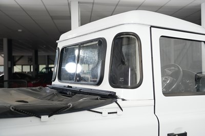 Lot 2008 Land Rover Defender 110 Pickup