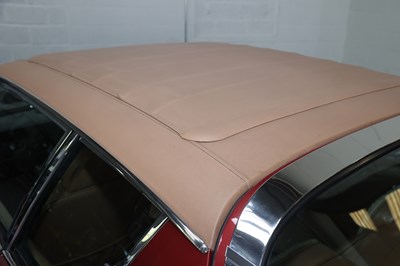 Lot 1974 Jensen Interceptor III
