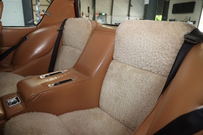 Lot 1974 Jensen Interceptor III