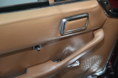 Lot 1974 Jensen Interceptor III