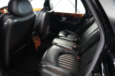 Lot 213 - 2001 Bentley Arnage Red Label