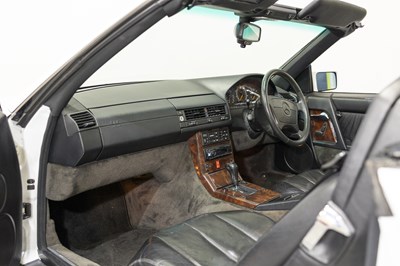 Lot 1995 Mercedes Benz R129 SL320