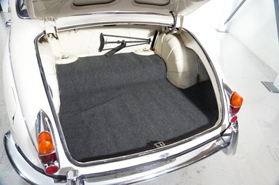 Lot 1968 Jaguar 240