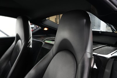Lot 2005 Porsche Cayman S