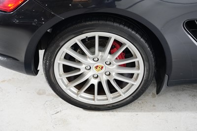 Lot 2005 Porsche Cayman S