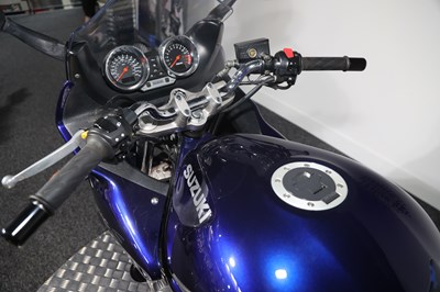 Lot 2003 Suzuki GSF600S Bandit