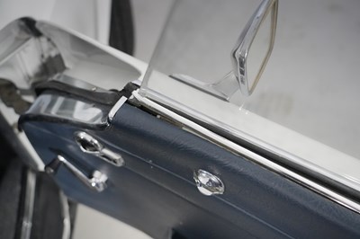 Lot 1965 Mercedes-Benz 230 SL