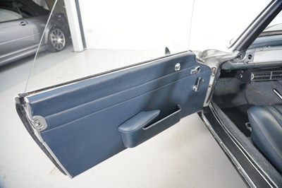 Lot 1965 Mercedes-Benz 230 SL