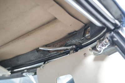 Lot 1965 Mercedes-Benz 230 SL