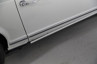 Lot 1965 Mercedes-Benz 230 SL