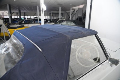 Lot 1965 Mercedes-Benz 230 SL