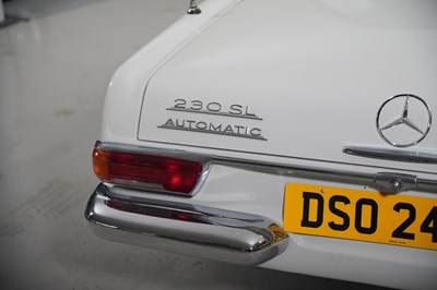 Lot 1965 Mercedes-Benz 230 SL