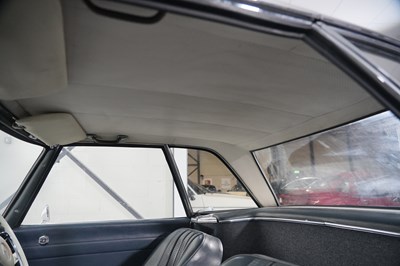 Lot 1965 Mercedes-Benz 230 SL
