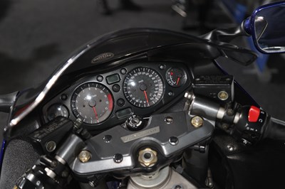 Lot 2000 Suzuki GSX1300R Hayabusa