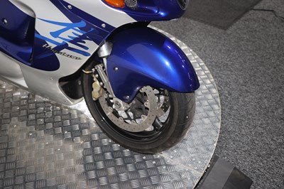 Lot 2000 Suzuki GSX1300R Hayabusa