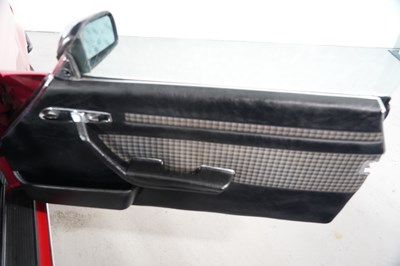 Lot 284 - 1984 Mercedes-Benz 280 SL