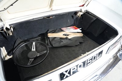 Lot 1972 Triumph Stag