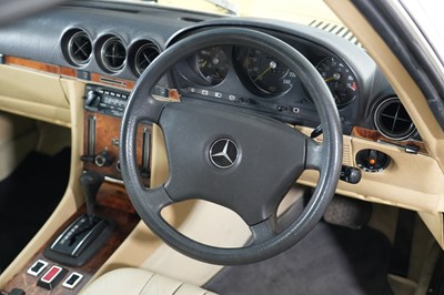 Lot 1979 Mercedes-Benz 280 SLC