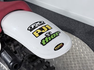 Lot 16 - 1982 Yamaha YZ250J