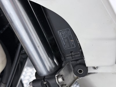 Lot 16 - 1982 Yamaha YZ250J