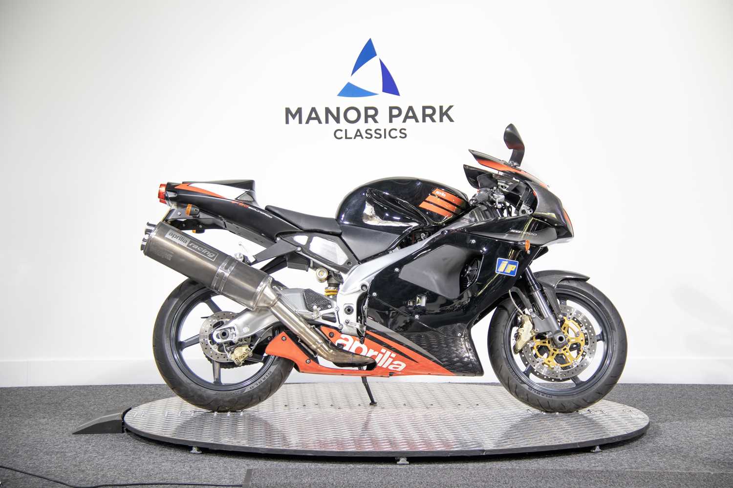 118 - 2008 Aprilia RSV1000R