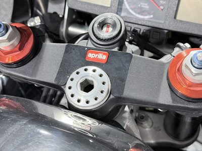 Lot 2008 Aprilia RSV1000R