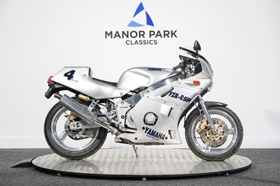Lot 58 - 1987 Yamaha FZR400R SP