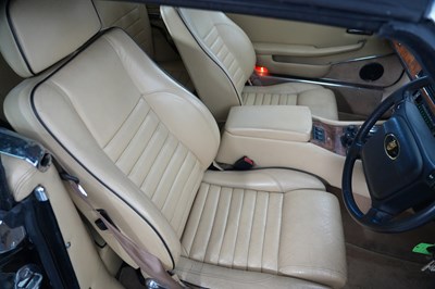 Lot 222 - 1990 Jaguar XJ-S 5.3 Convertible