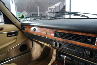 Lot 222 - 1990 Jaguar XJ-S 5.3 Convertible