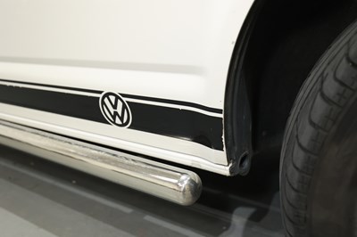 Lot 121 - 2011 Volkswagen Transporter T26 Camper