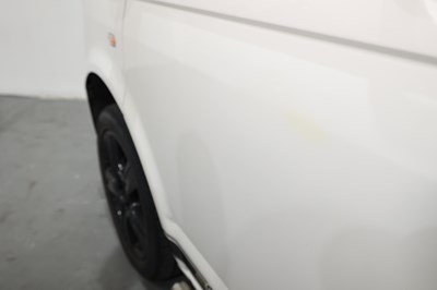 Lot 121 - 2011 Volkswagen Transporter T26 Camper
