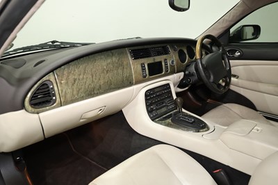 Lot 112 - 2001 Jaguar XKR