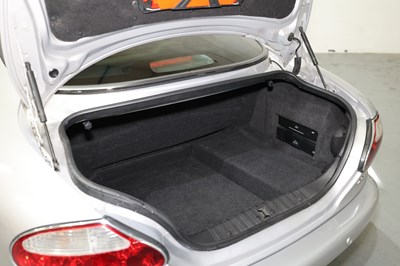 Lot 112 - 2001 Jaguar XKR
