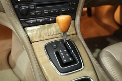 Lot 153 - 2004 Jaguar S-Type V6 SE Auto