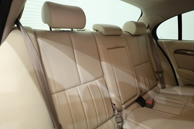 Lot 153 - 2004 Jaguar S-Type V6 SE Auto