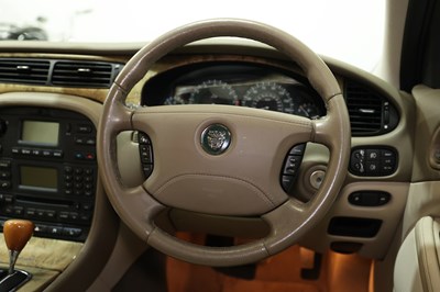 Lot 153 - 2004 Jaguar S-Type V6 SE Auto