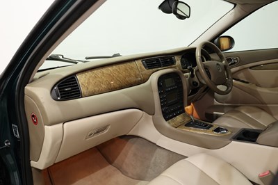 Lot 153 - 2004 Jaguar S-Type V6 SE Auto
