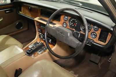 Lot 169 - 1987 Daimler Double Six Auto