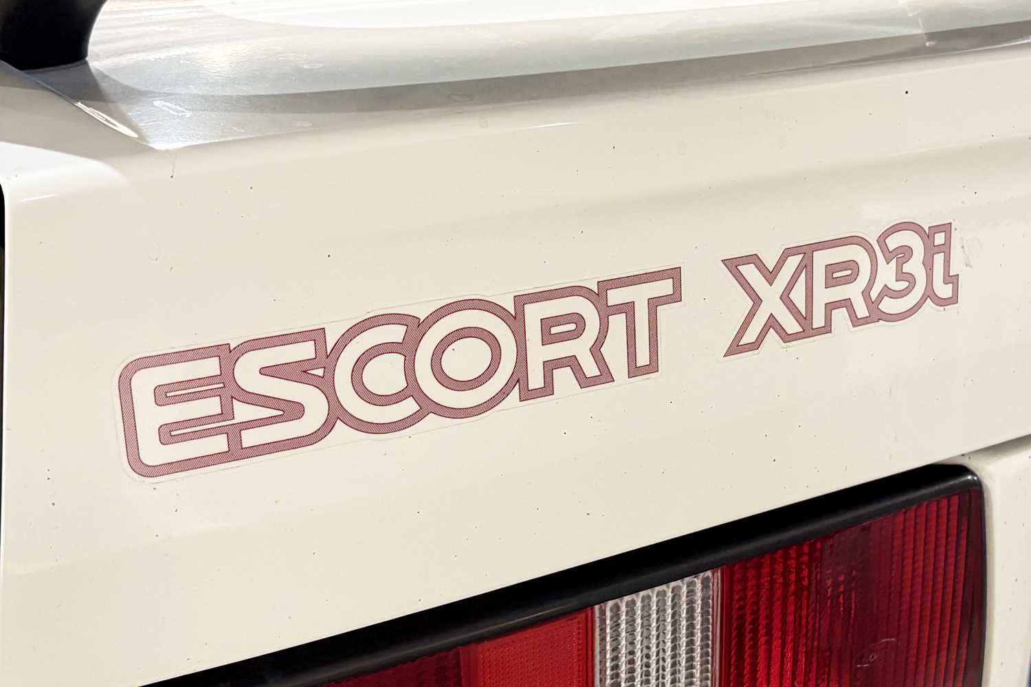 385 - 1990 Ford Escort XR3i