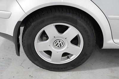 Lot 1999 Volkswagen Golf GTi