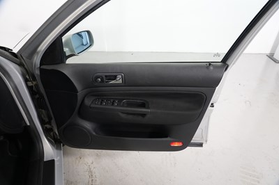 Lot 1999 Volkswagen Golf GTi