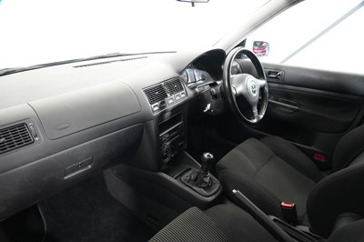 Lot 1999 Volkswagen Golf GTi