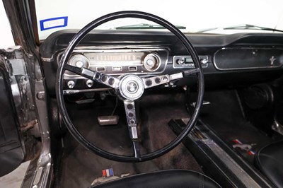 Lot 1965 Ford Mustang