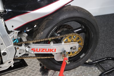 Lot 1988 Suzuki GSXR1100