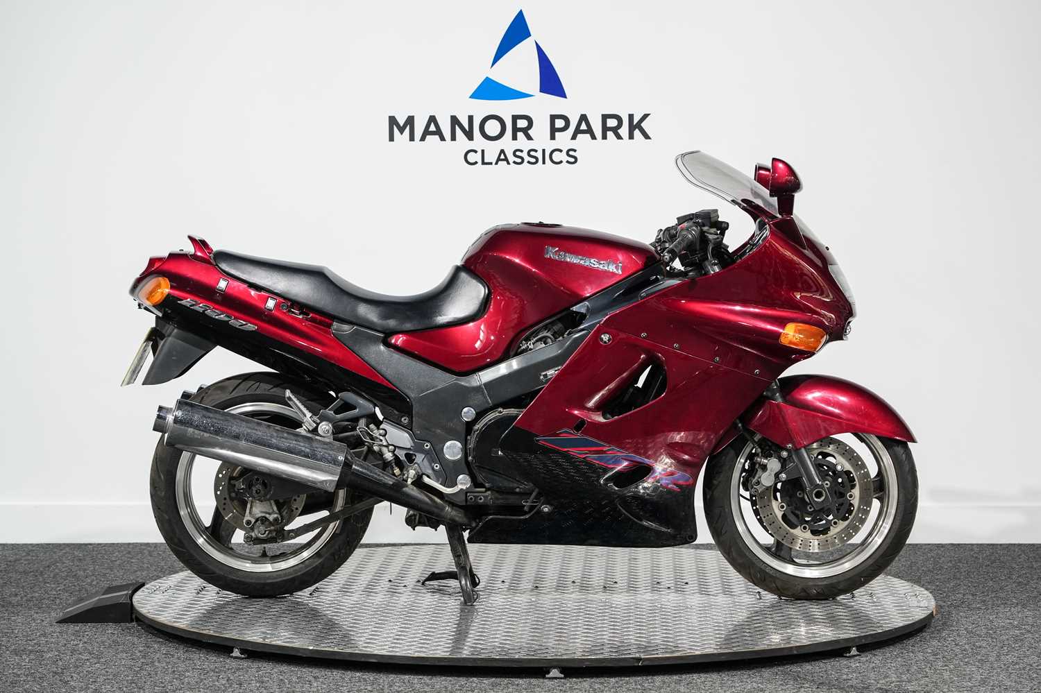 171 - 2000 Kawasaki ZZR1100