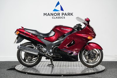 Lot 2000 Kawasaki ZZR1100