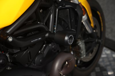 Lot 2017 Ducati Monster 821